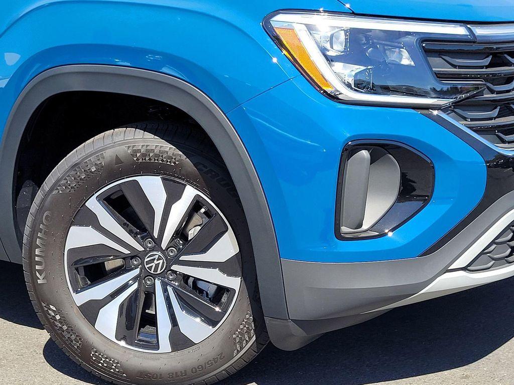 new 2025 Volkswagen Atlas Cross Sport car, priced at $35,911