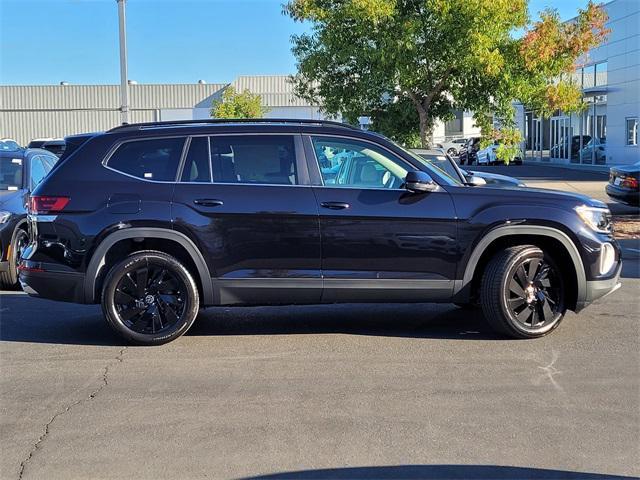 new 2024 Volkswagen Atlas car, priced at $45,949