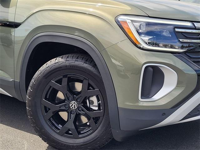new 2025 Volkswagen Atlas car, priced at $45,263