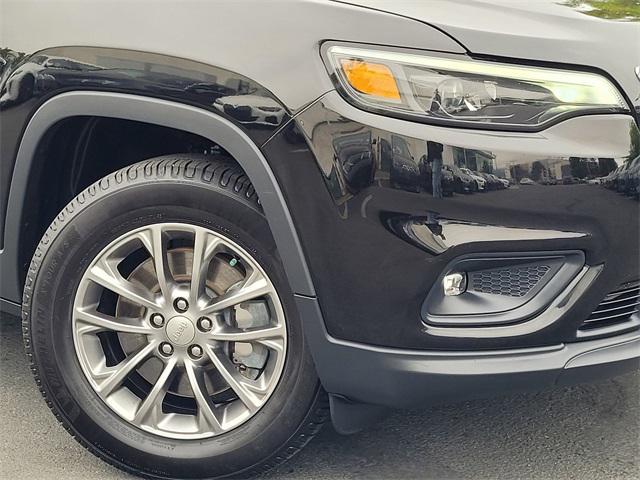 used 2019 Jeep Cherokee car, priced at $17,750