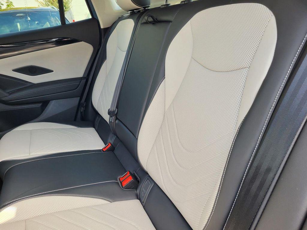 new 2025 Volkswagen Tiguan car, priced at $34,286