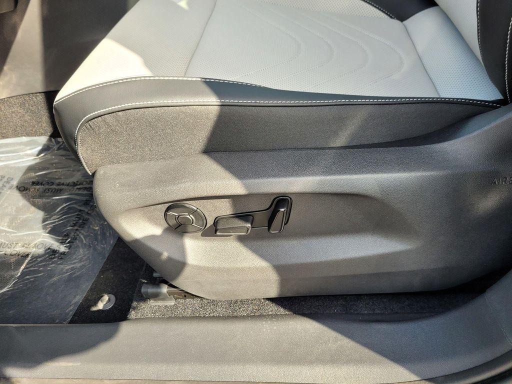 new 2025 Volkswagen Tiguan car, priced at $34,286