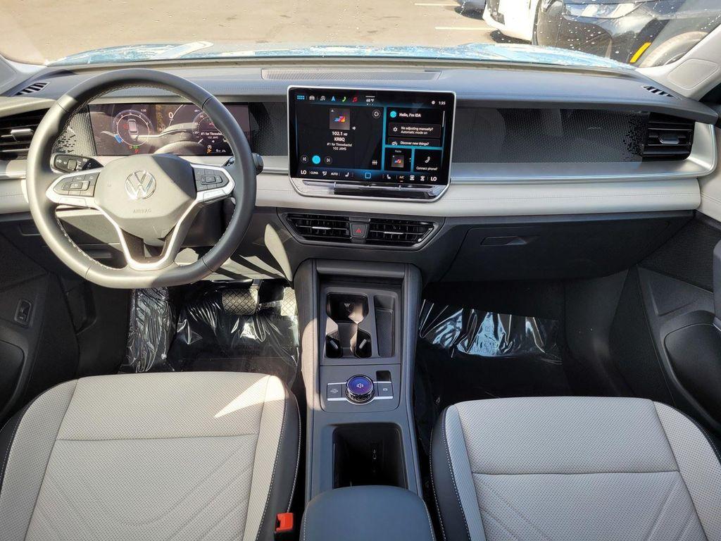 new 2025 Volkswagen Tiguan car, priced at $34,286