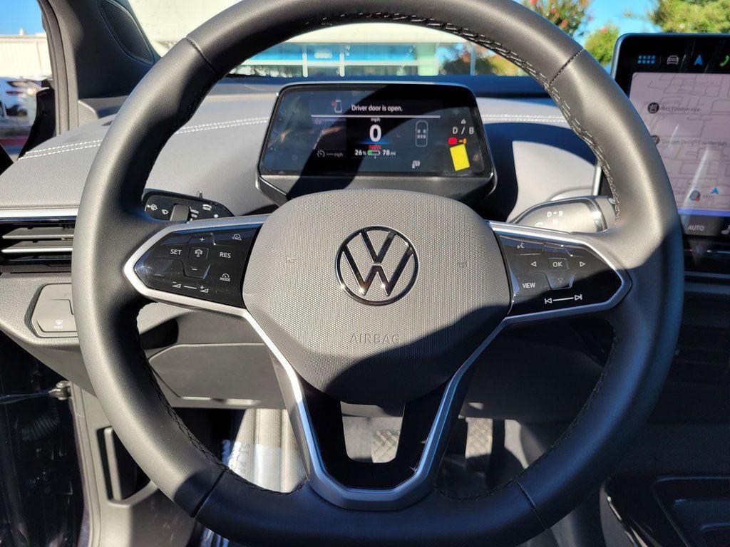 new 2025 Volkswagen ID.4 car, priced at $39,926