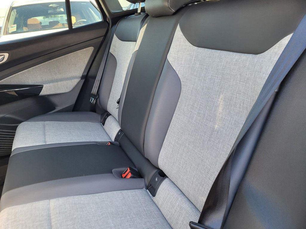 new 2025 Volkswagen ID.4 car, priced at $39,926