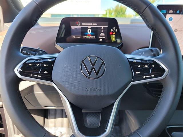 new 2025 Volkswagen ID.4 car, priced at $46,576