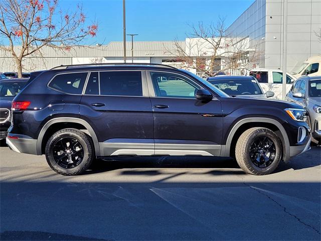 new 2025 Volkswagen Atlas car, priced at $48,829