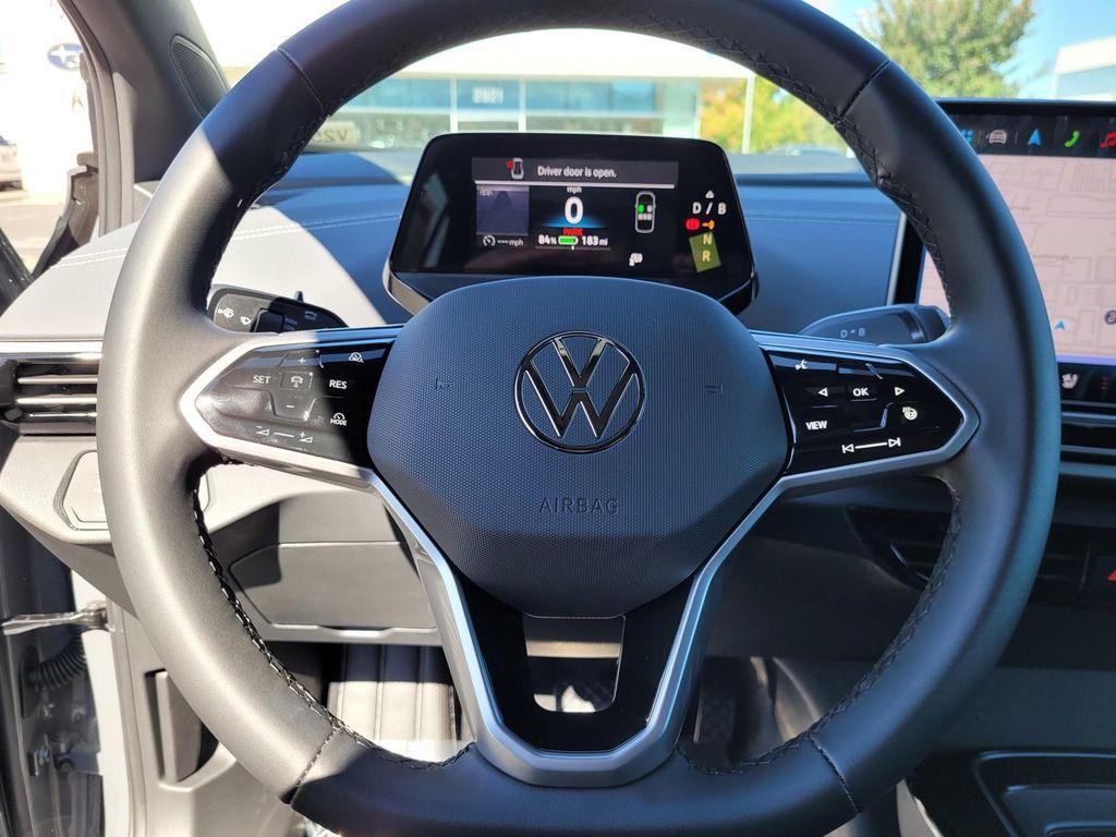 new 2025 Volkswagen ID.4 car, priced at $45,571
