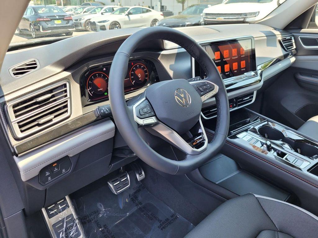 new 2025 Volkswagen Atlas car, priced at $43,254