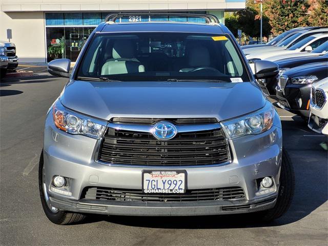 used 2014 Toyota Highlander Hybrid car, priced at $13,888