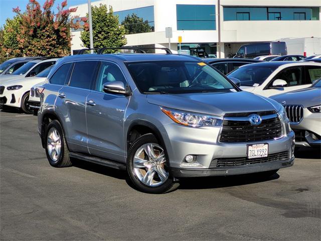 used 2014 Toyota Highlander Hybrid car, priced at $13,888