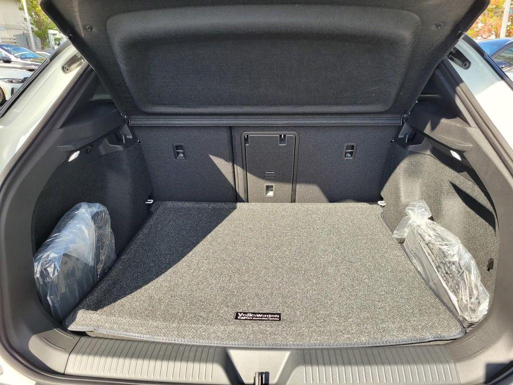 new 2025 Volkswagen ID.4 car, priced at $46,026