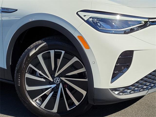 new 2025 Volkswagen ID.4 car, priced at $45,576