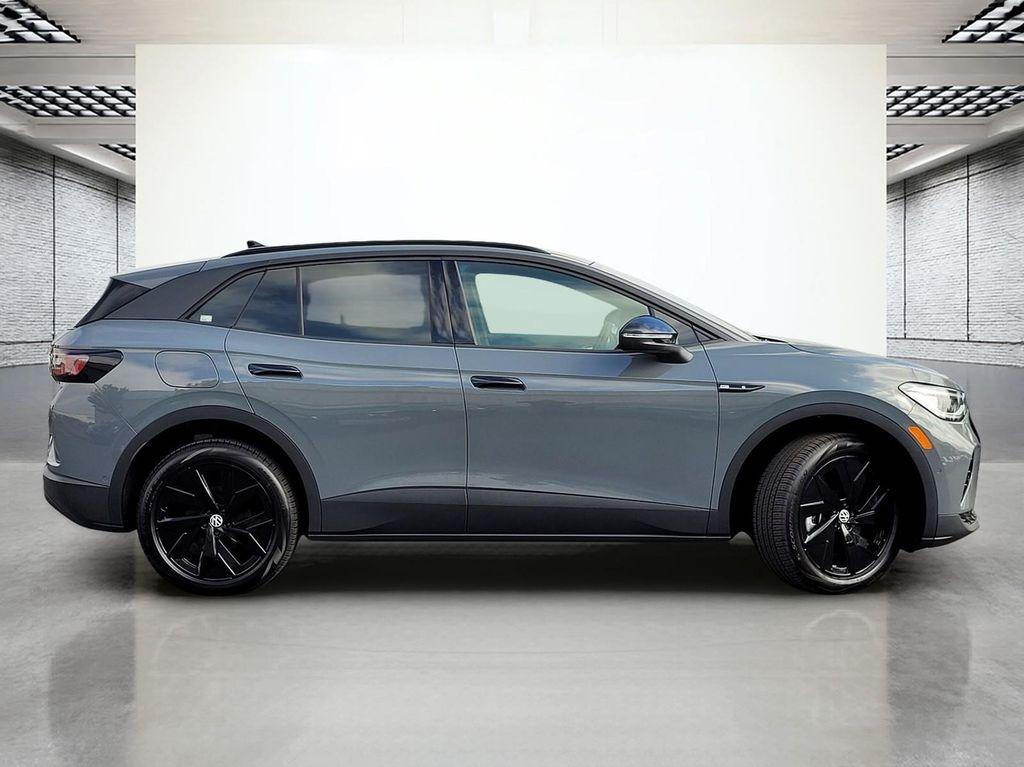 new 2025 Volkswagen ID.4 car, priced at $45,571