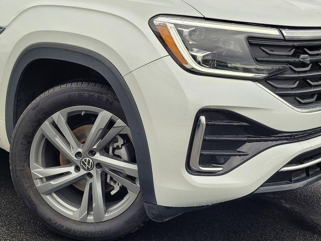 new 2024 Volkswagen Atlas Cross Sport car, priced at $46,946