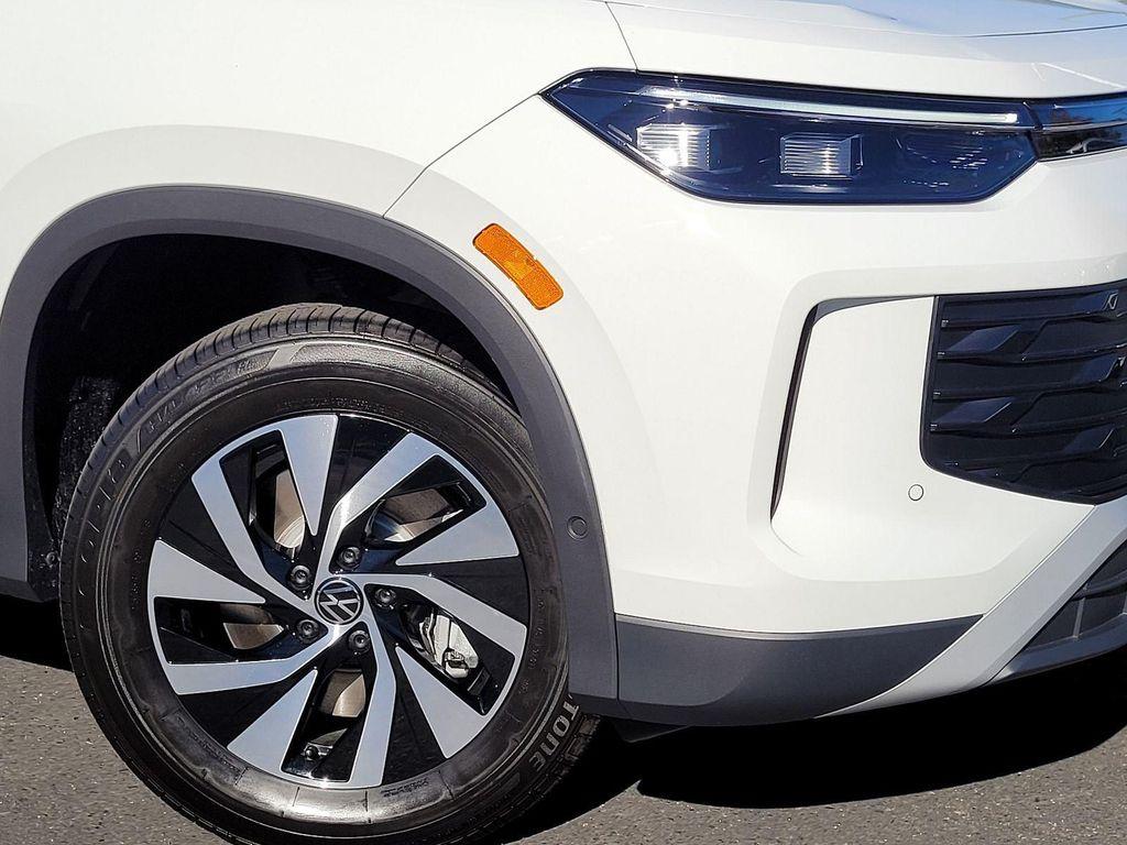 new 2026 Volkswagen Tiguan car, priced at $32,937