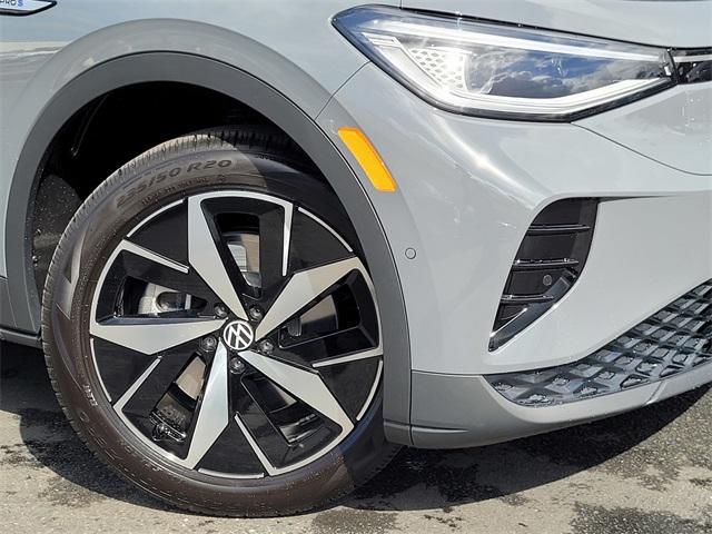 new 2025 Volkswagen ID.4 car, priced at $56,176