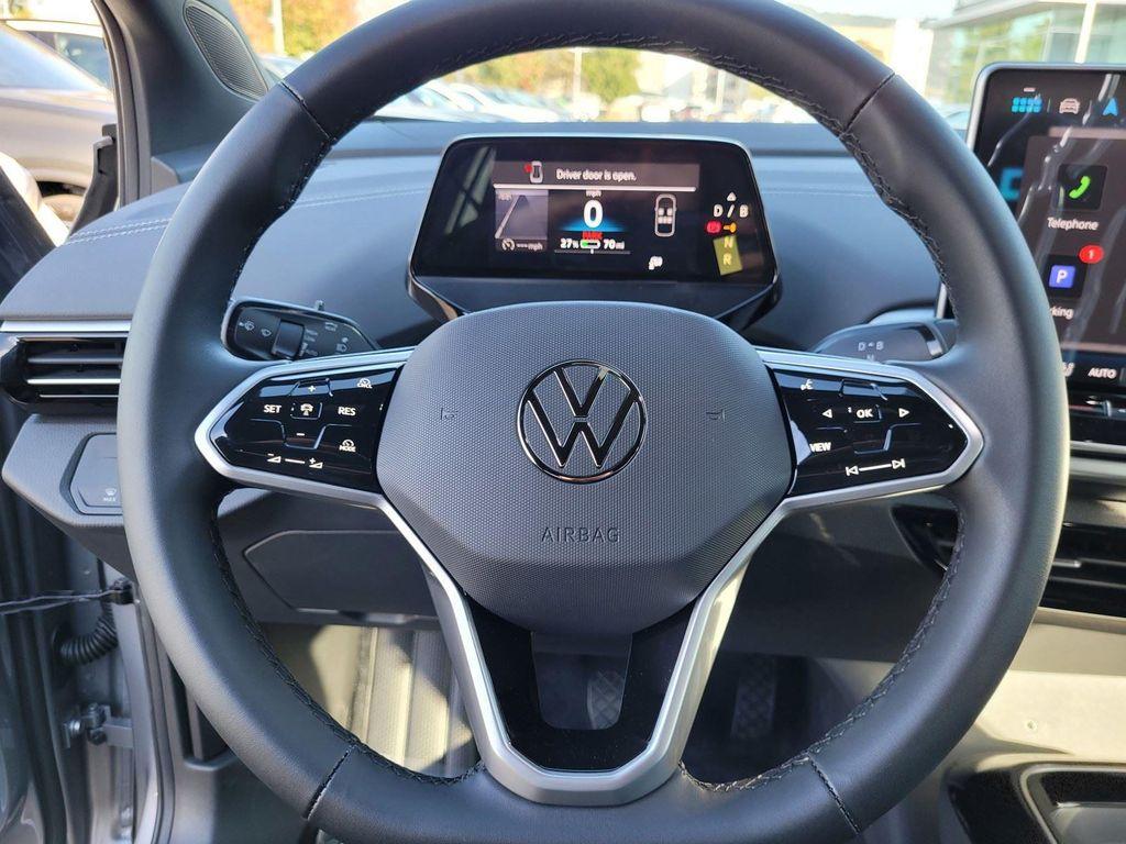 new 2025 Volkswagen ID.4 car, priced at $39,926