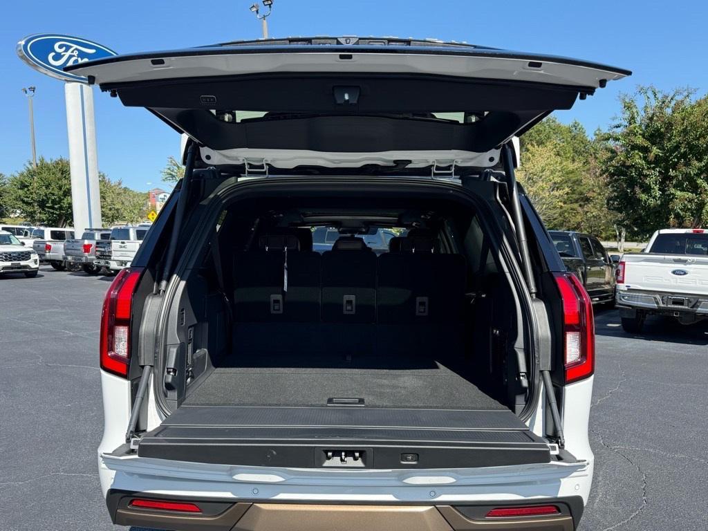 new 2025 Ford Expedition Max car, priced at $86,210