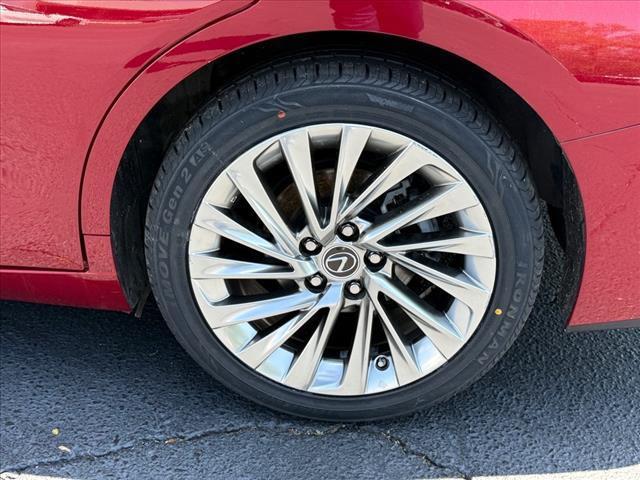 used 2022 Lexus ES 350 car, priced at $37,268