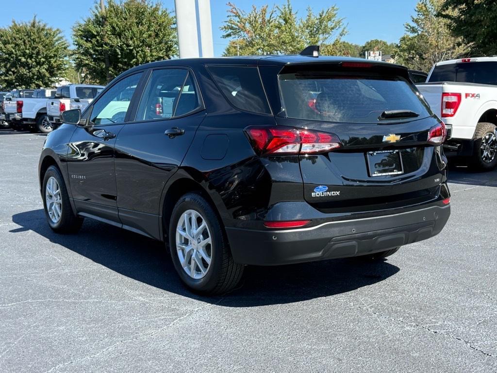 used 2022 Chevrolet Equinox car, priced at $17,299