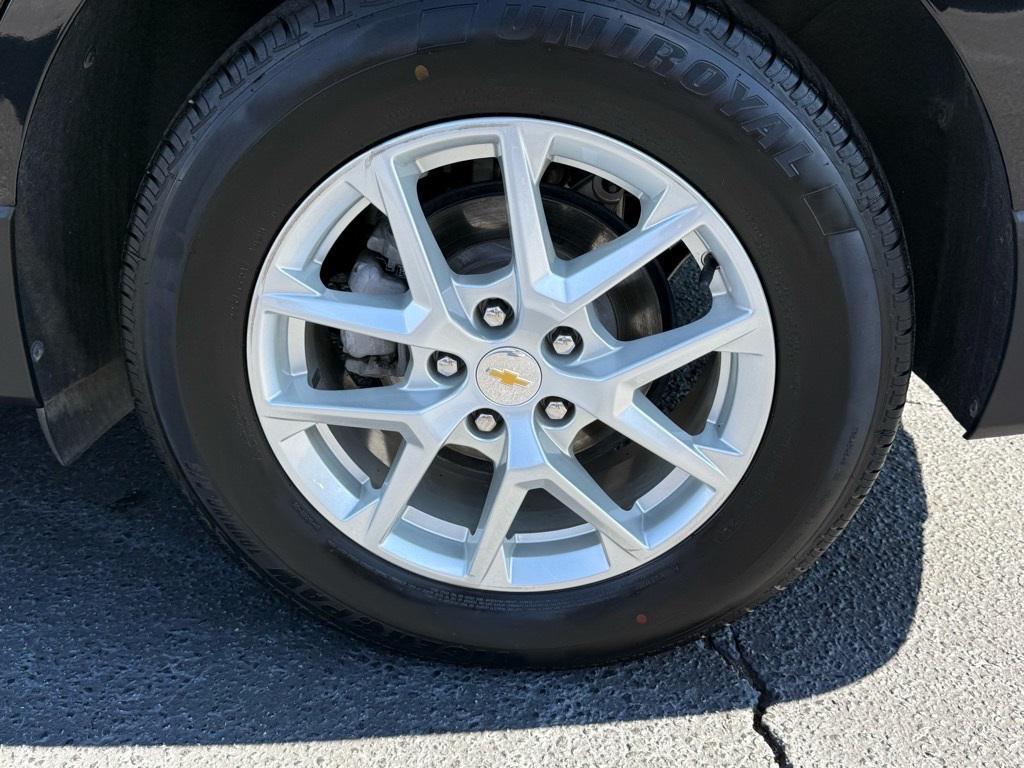 used 2022 Chevrolet Equinox car, priced at $17,299