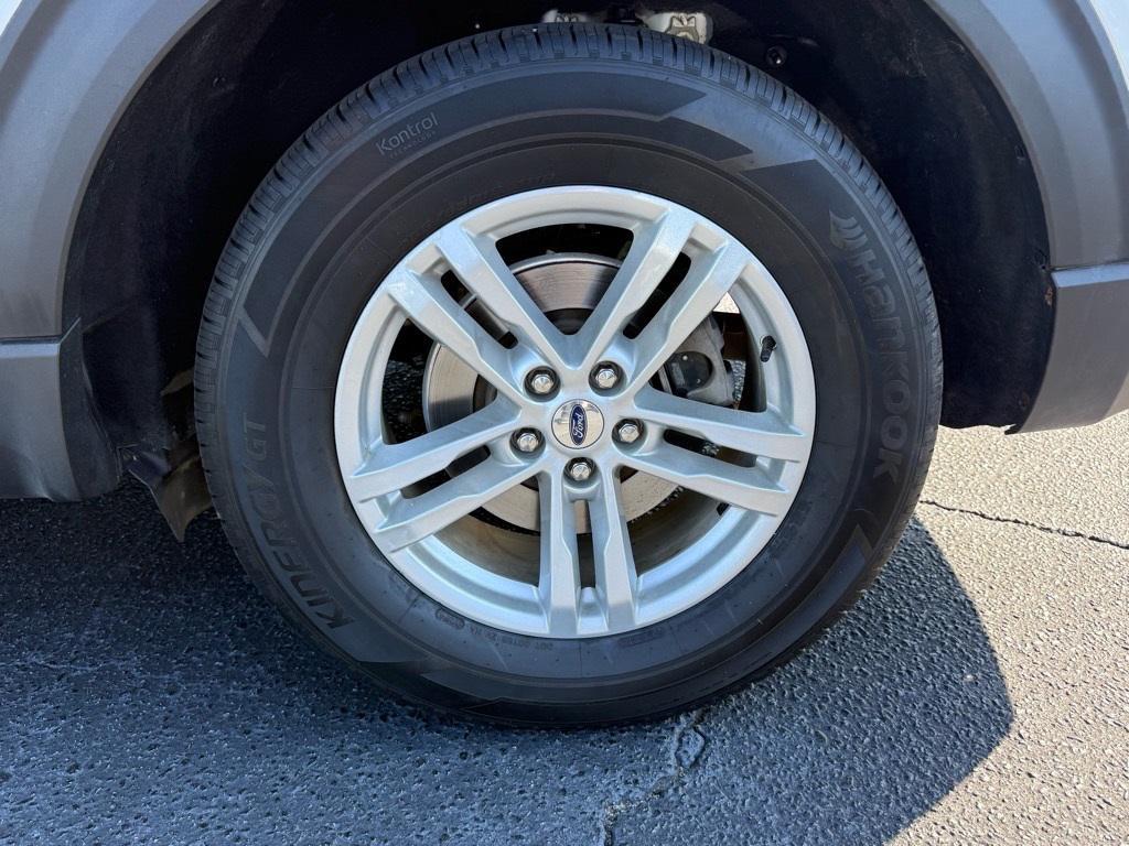 used 2022 Ford Explorer car, priced at $28,000