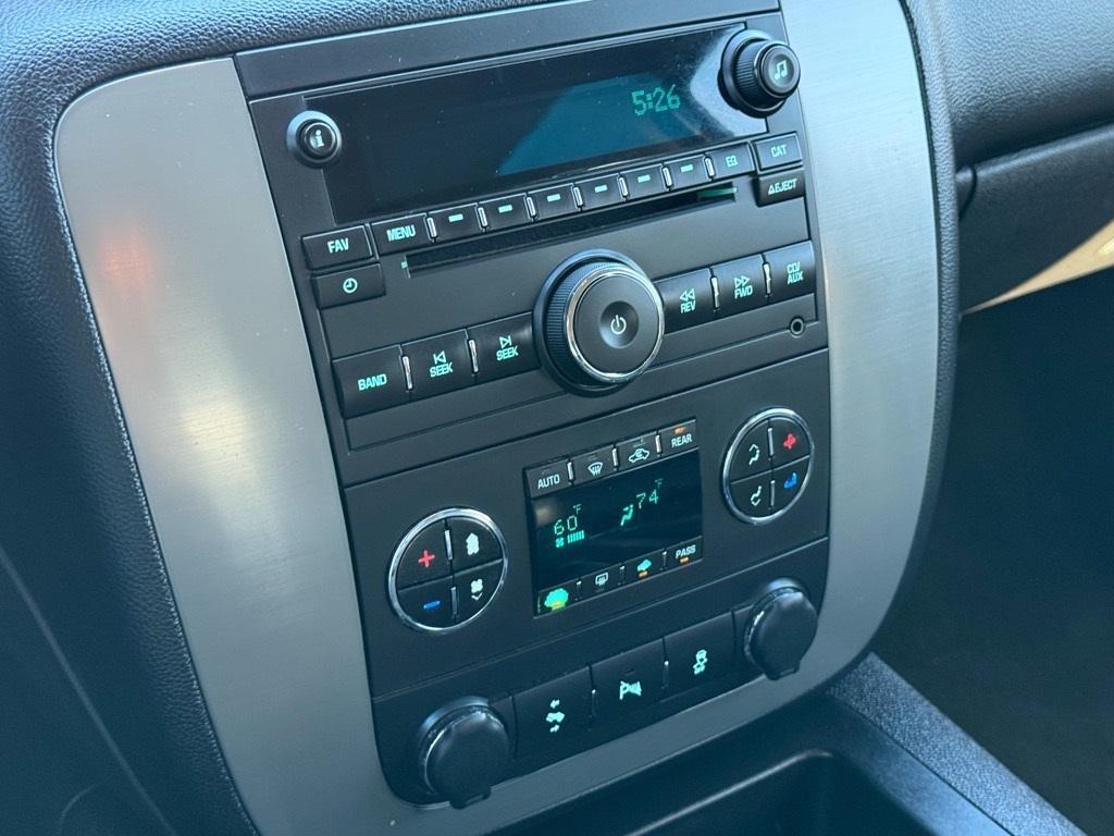used 2013 GMC Yukon car, priced at $10,999