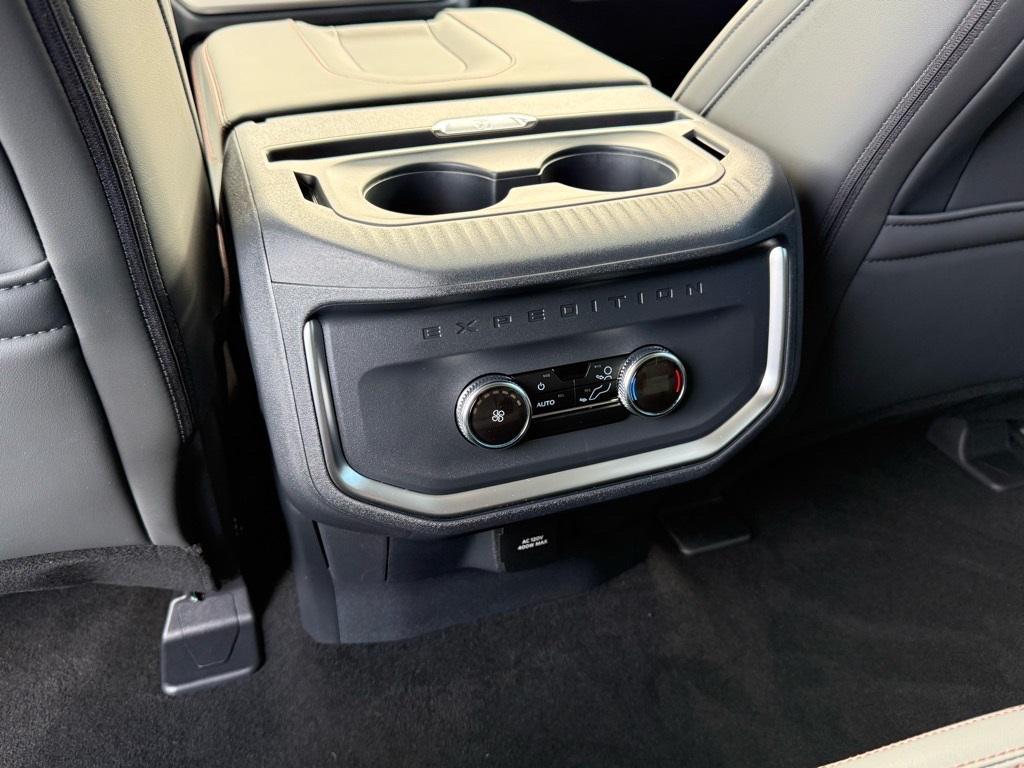 new 2025 Ford Expedition Max car, priced at $71,790