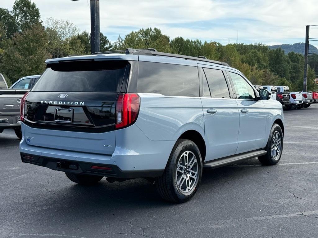 new 2025 Ford Expedition Max car, priced at $71,790