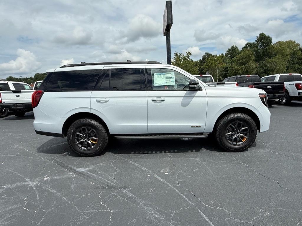 new 2025 Ford Expedition car, priced at $80,999