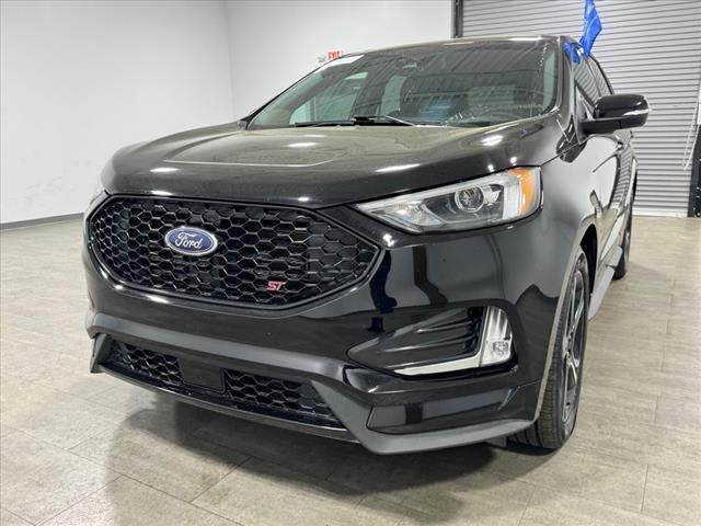 used 2023 Ford Edge car, priced at $35,500