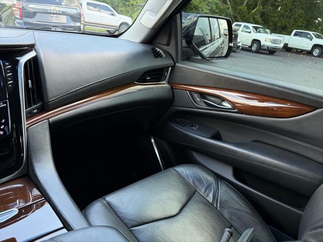 used 2018 Cadillac Escalade ESV car, priced at $25,597
