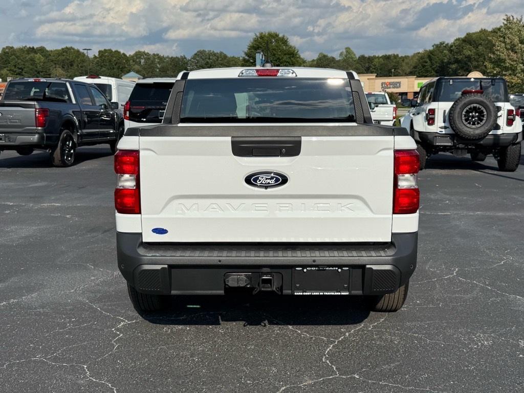 new 2025 Ford Maverick car, priced at $29,990