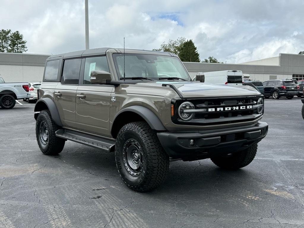 new 2025 Ford Bronco car, priced at $61,394