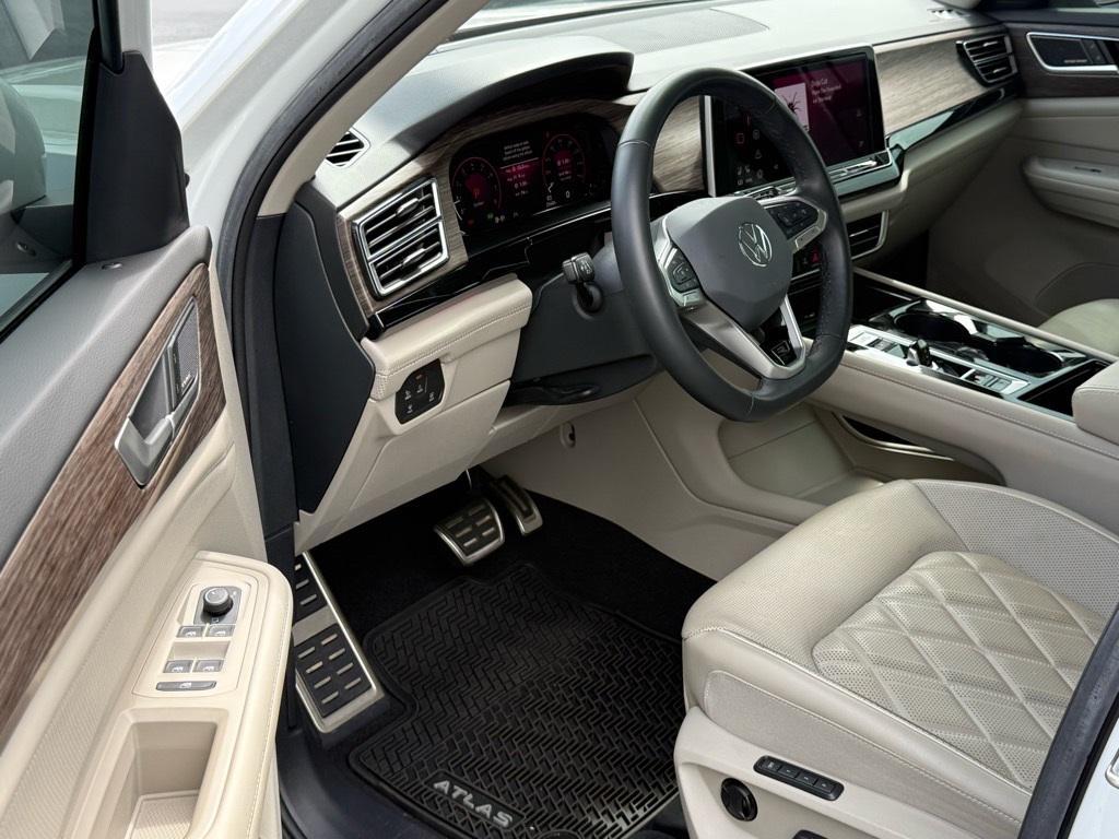 used 2024 Volkswagen Atlas car, priced at $41,099