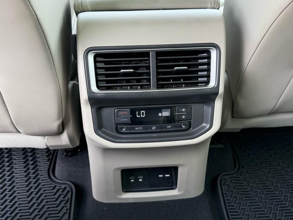 used 2024 Volkswagen Atlas car, priced at $41,099