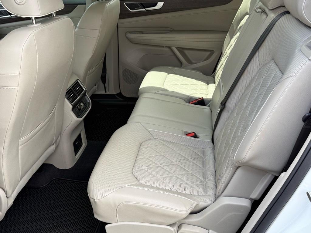 used 2024 Volkswagen Atlas car, priced at $41,099
