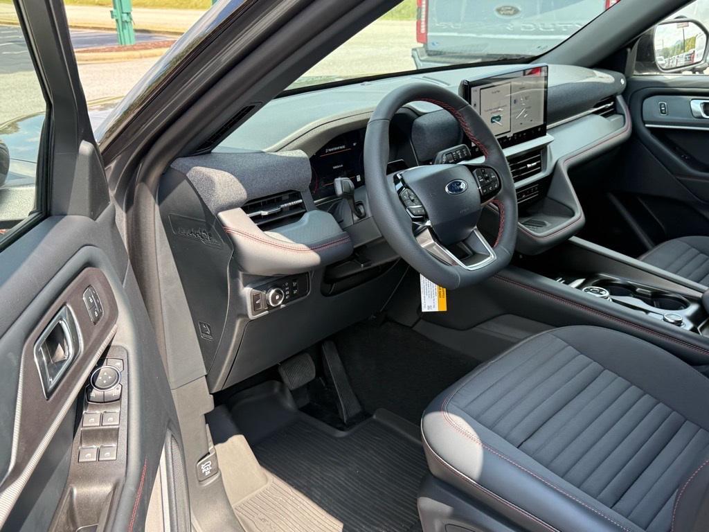 new 2025 Ford Explorer car, priced at $48,443