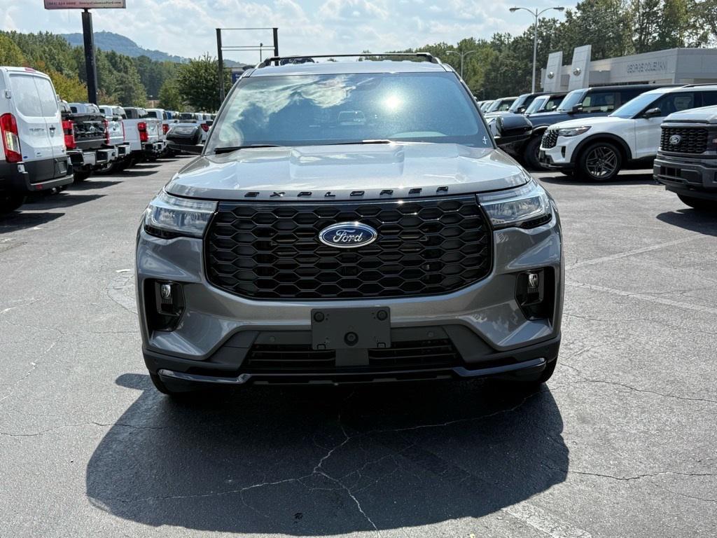 new 2025 Ford Explorer car, priced at $48,443
