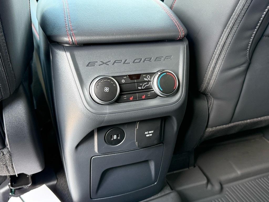 new 2025 Ford Explorer car, priced at $48,443