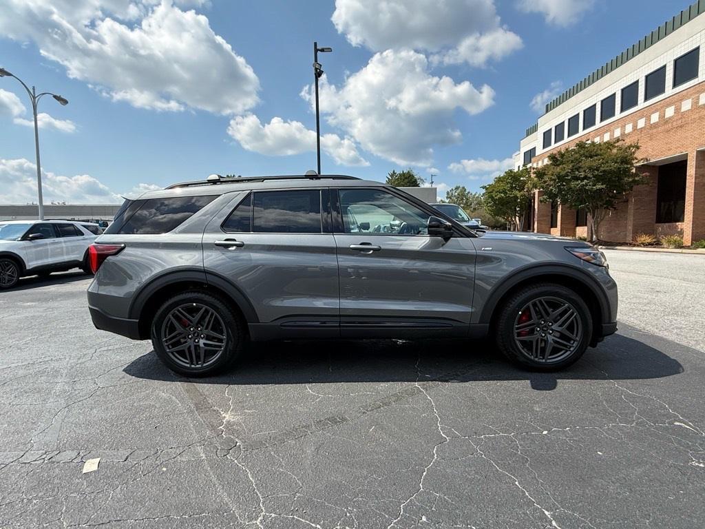 new 2025 Ford Explorer car, priced at $48,443