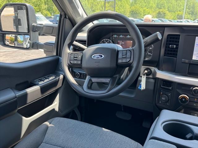 new 2025 Ford F-350 car, priced at $55,352
