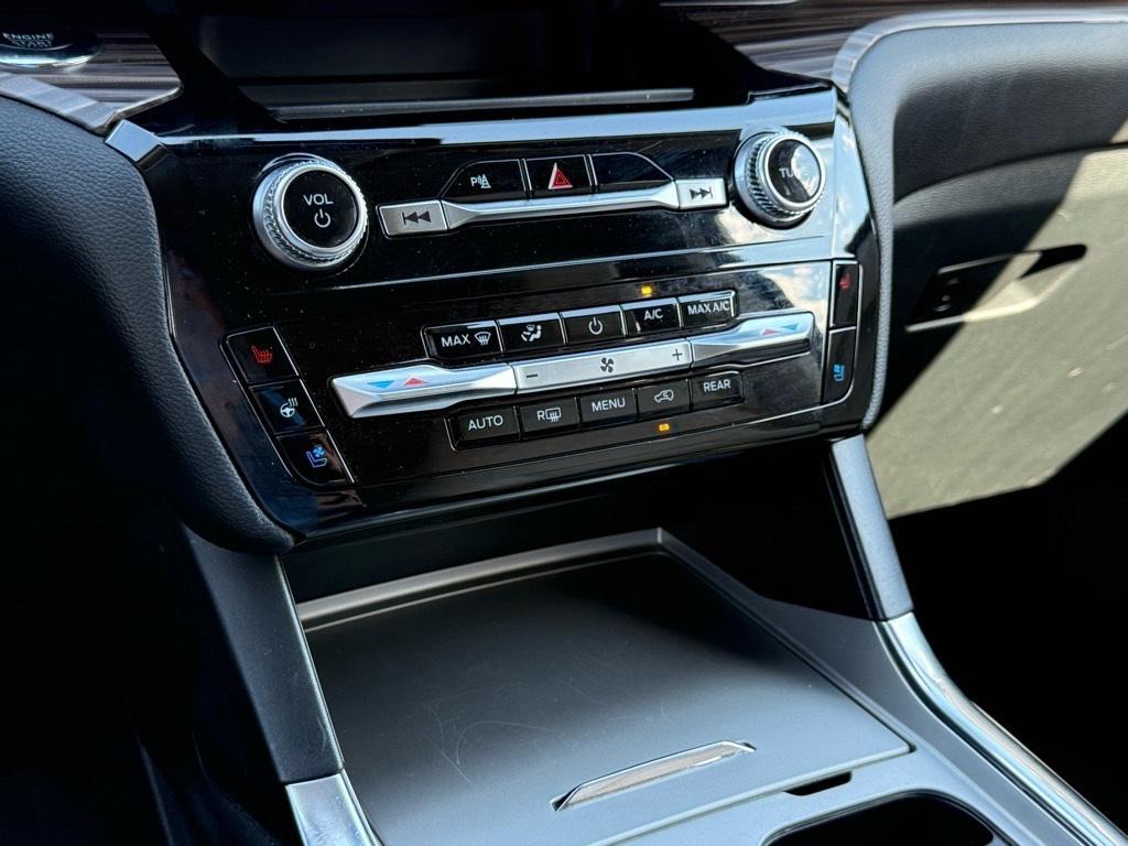 used 2024 Ford Explorer car, priced at $29,699