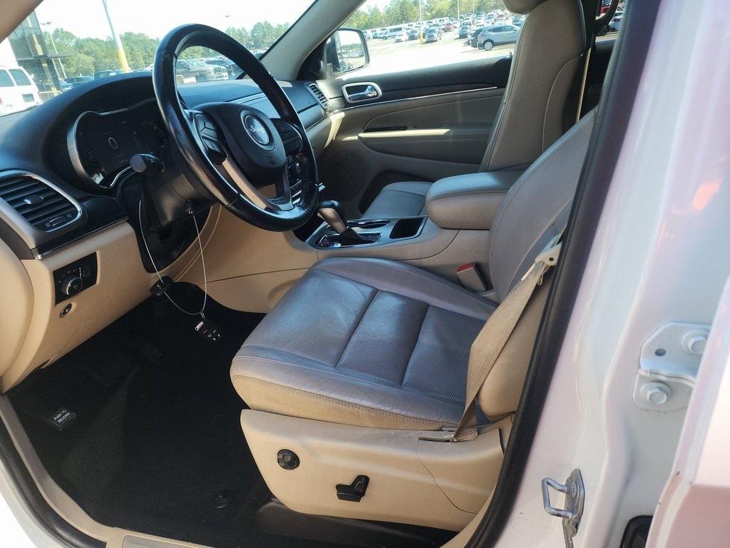 used 2021 Jeep Grand Cherokee car, priced at $22,162