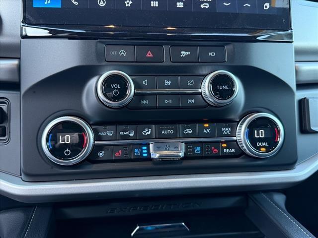 new 2024 Ford Expedition Max car, priced at $67,280