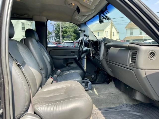 used 2005 Chevrolet Silverado 2500 car, priced at $16,995