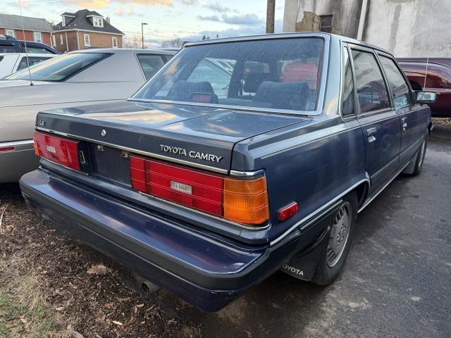 used 1986 Toyota Camry car, priced at $2,995