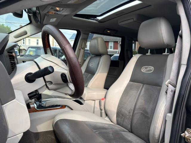used 2006 Jeep Grand Cherokee car, priced at $13,995