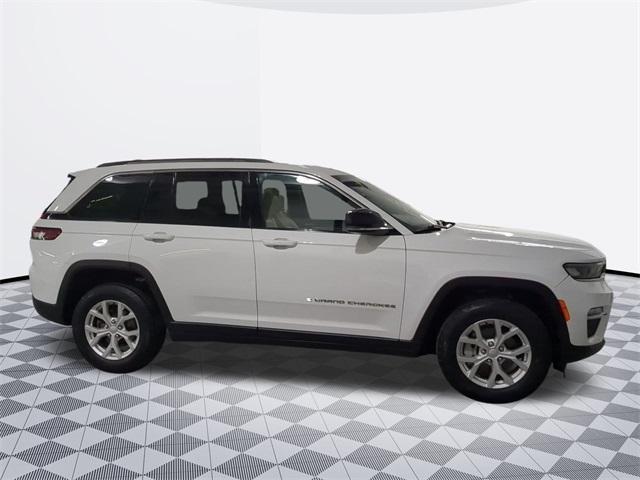 used 2023 Jeep Grand Cherokee car, priced at $29,500